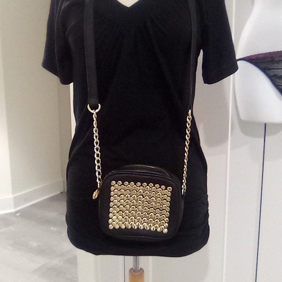 Steve Madden Gold & Black Chunky Chain Strap - Picture 4 of 12